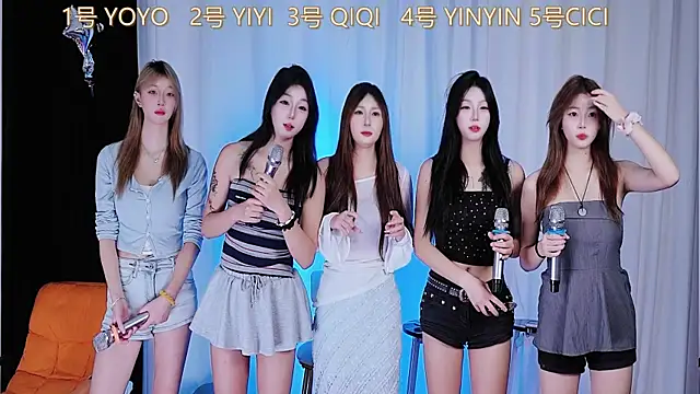 Snapshot of love_18_ chatting on September 17, 2025, 9:11 am love 18 online show from September 17, 2025, 9:11 am