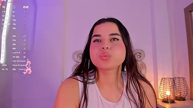 Snapshot of Victoria_vallejo_ chatting on January 28, 2025, 2:53 pm Victoria vallejo  online show from January 28, 2025, 2:53 pm