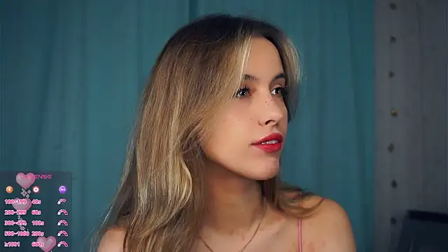 FannyHewson online show from October 17, 2025, 7:49 pm