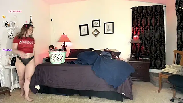 Peaches N Kreme online show from February 17, 2025, 2:20 am