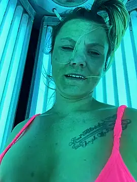 hotNReady6969 online show from March 1, 2025, 6:43 pm