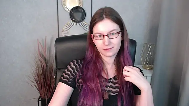 emmaxDelight online show from January 15, 2025, 12:36 pm