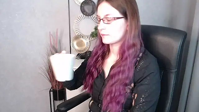 emmaxDelight online show from January 31, 2025, 6:35 am