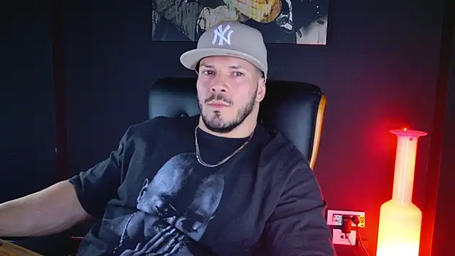 AngeloEric online show from December 7, 2024, 6:59 pm