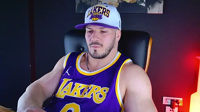 AngeloEric online show from January 3, 2025, 8:01 pm