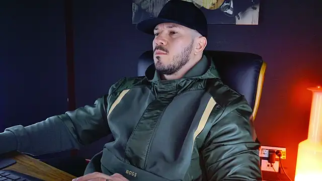 AngeloEric online show from January 30, 2025, 4:58 am