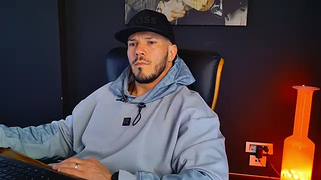 AngeloEric online show from March 19, 2025, 12:12 pm