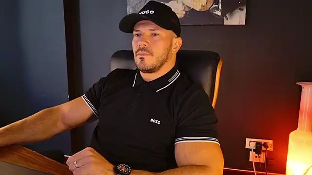 AngeloEric online show from September 28, 2025, 9:03 am