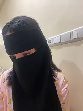 jijijoudia online show from October 17, 2025, 11:51 pm