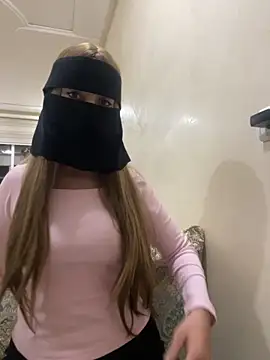 jijijoudia online show from November 12, 2025, 12:33 am