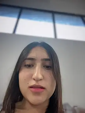 Snapshot of KatteRoss chatting on October 30, 2025, 7:47 pm KatteRoss online show from October 30, 2025, 7:47 pm