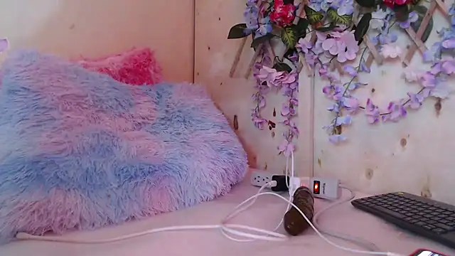 Gianna cute  online show from November 30, 2025, 3:10 am