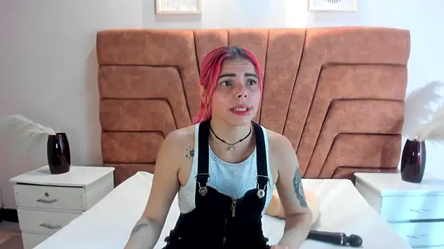 Snapshot of NIKI_SANTANA chatting on January 28, 2025, 7:53 pm NIKI SANTANA online show from January 28, 2025, 7:53 pm