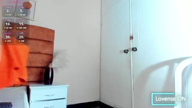 Snapshot of NIKI_SANTANA chatting on February 5, 2025, 7:53 pm NIKI SANTANA online show from February 5, 2025, 7:53 pm