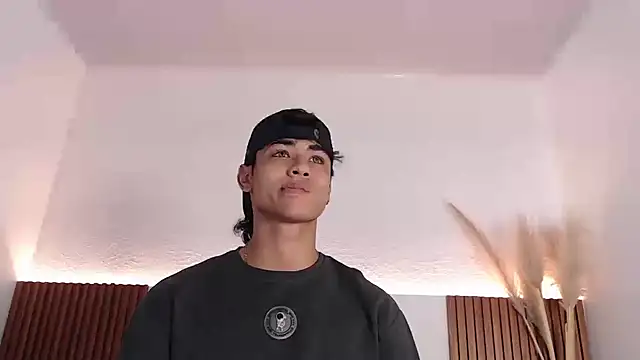 zander 2120 online show from January 14, 2025, 2:40 am