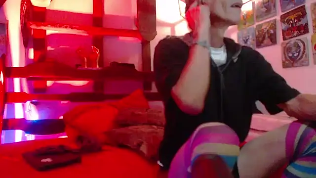 laye19 online show from February 12, 2025, 2:45 am