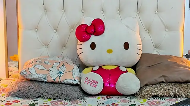 camila sex latina online show from January 13, 2025, 2:18 am