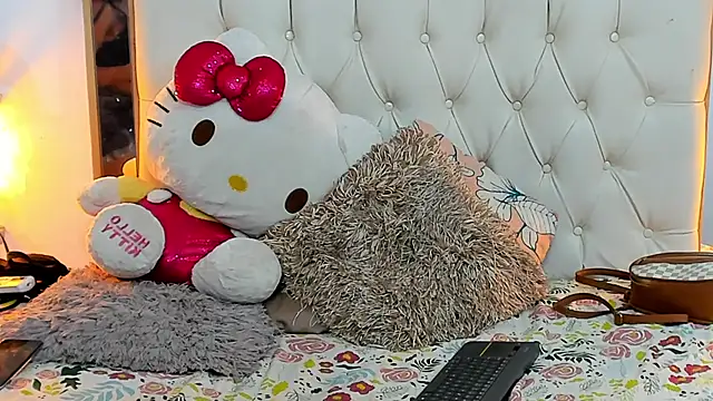 camila sex latina online show from January 17, 2025, 6:36 am