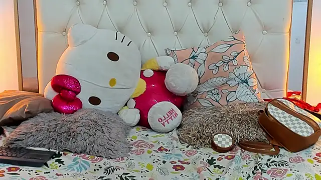 camila sex latina online show from January 18, 2025, 7:07 am