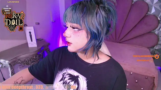 Snapshot of toky_doll chatting on October 23, 2025, 8:40 pm toky doll online show from October 23, 2025, 8:40 pm