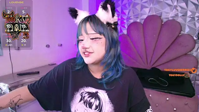 Snapshot of toky_doll chatting on October 29, 2025, 8:10 pm toky doll online show from October 29, 2025, 8:10 pm