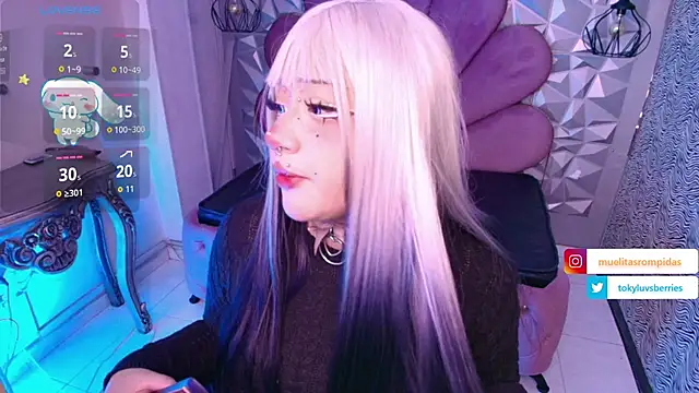 Snapshot of toky_doll chatting on December 3, 2025, 9:02 pm toky doll online show from December 3, 2025, 9:02 pm