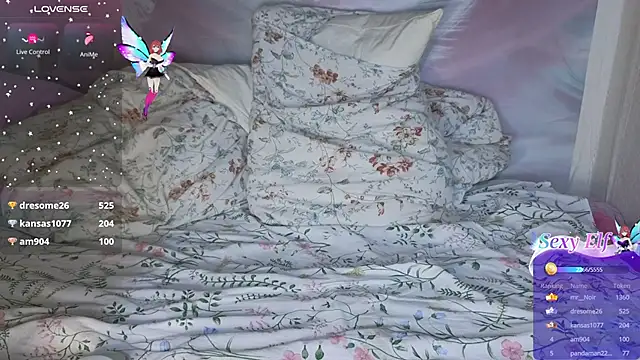 Coralie20  online show from March 17, 2025, 2:01 pm