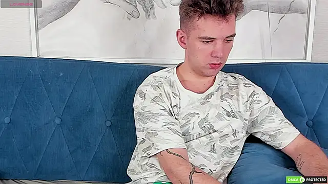 ArthurWhitee online show from March 7, 2025, 3:29 am