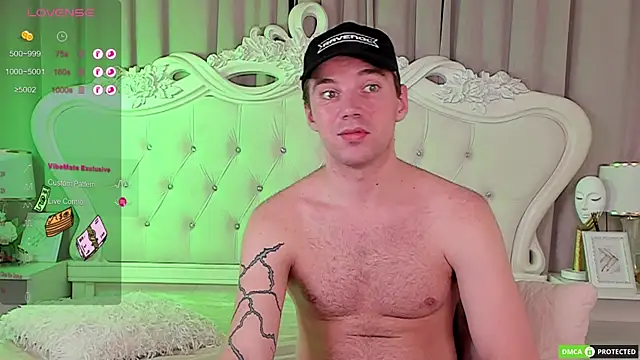 ArthurWhitee online show from October 12, 2025, 5:34 pm