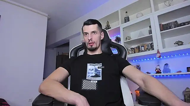 Snapshot of ToddClaytonn chatting on December 30, 2024, 2:08 pm ToddClaytonn online show from December 30, 2024, 2:08 pm