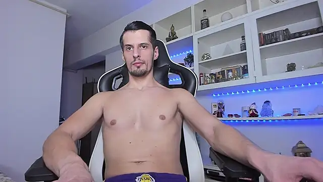 Snapshot of ToddClaytonn chatting on January 19, 2025, 1:10 am ToddClaytonn online show from January 19, 2025, 1:10 am