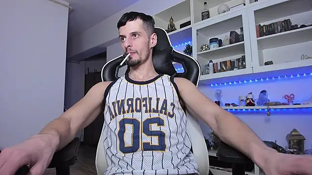 Snapshot of ToddClaytonn chatting on February 14, 2025, 12:30 am ToddClaytonn online show from February 14, 2025, 12:30 am