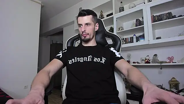 Snapshot of ToddClaytonn chatting on February 18, 2025, 11:52 pm ToddClaytonn online show from February 18, 2025, 11:52 pm