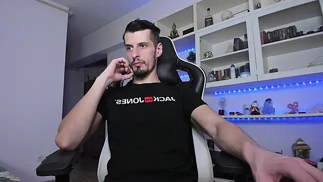 Snapshot of ToddClaytonn chatting on February 25, 2025, 7:09 am ToddClaytonn online show from February 25, 2025, 7:09 am