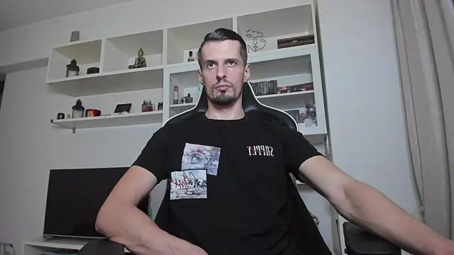 Snapshot of ToddClaytonn chatting on October 4, 2025, 9:02 pm ToddClaytonn online show from October 4, 2025, 9:02 pm