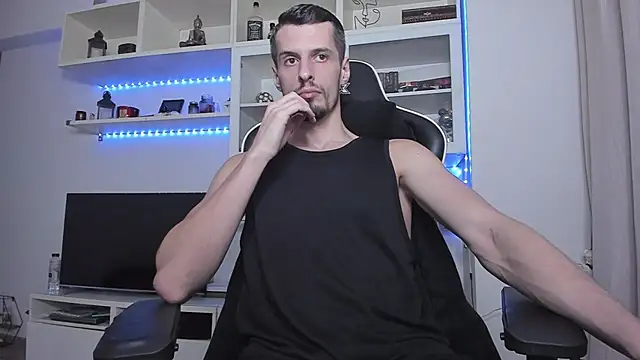 Snapshot of ToddClaytonn chatting on October 10, 2025, 6:29 pm ToddClaytonn online show from October 10, 2025, 6:29 pm