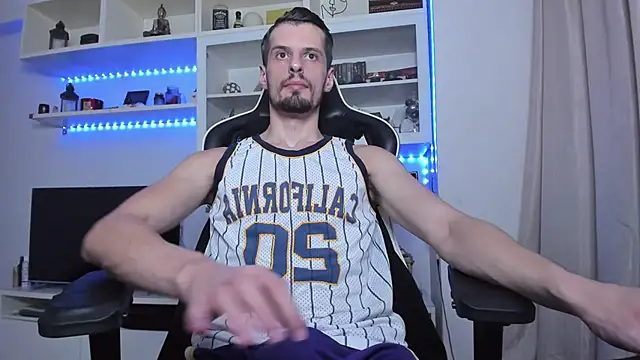 Snapshot of ToddClaytonn chatting on October 15, 2025, 7:47 pm ToddClaytonn online show from October 15, 2025, 7:47 pm