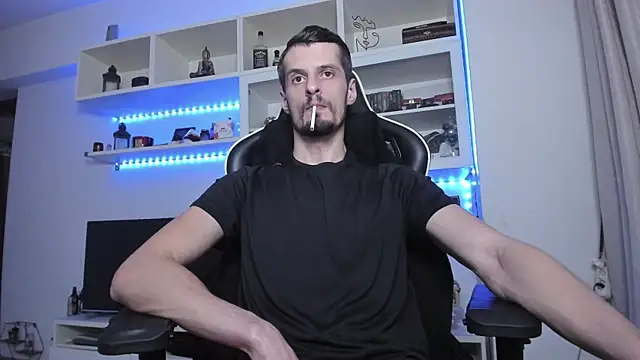 Snapshot of ToddClaytonn chatting on October 22, 2025, 12:22 am ToddClaytonn online show from October 22, 2025, 12:22 am