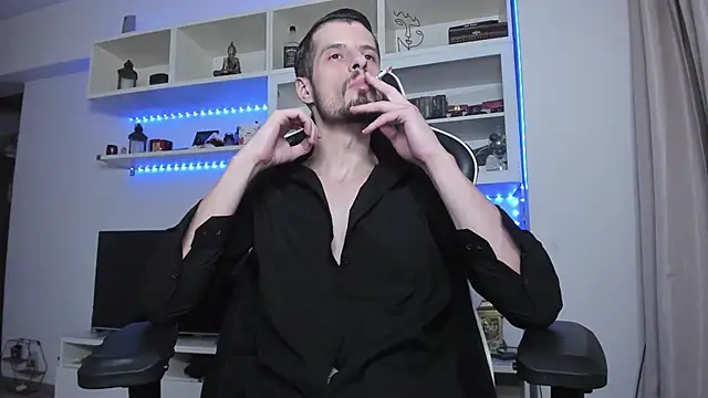 Snapshot of ToddClaytonn chatting on October 24, 2025, 9:33 pm ToddClaytonn online show from October 24, 2025, 9:33 pm