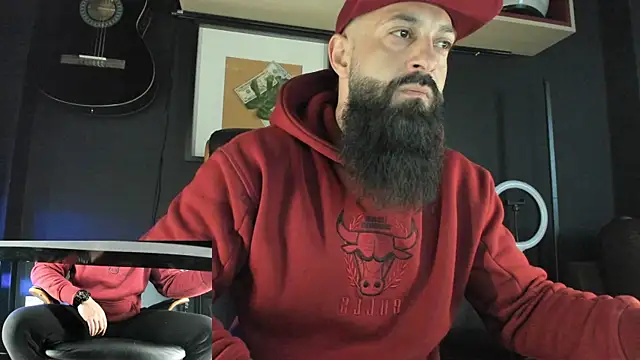 axxelrich  online show from February 18, 2025, 5:42 am