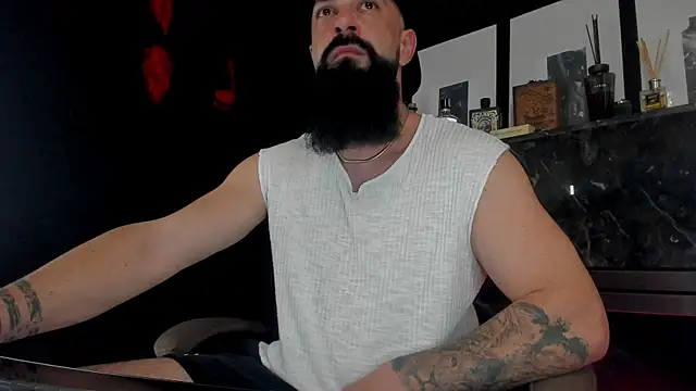 axxelrich  online show from October 15, 2025, 9:37 pm