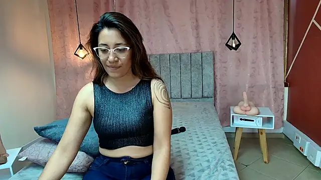 VioletaScott  online show from January 11, 2025, 6:44 pm