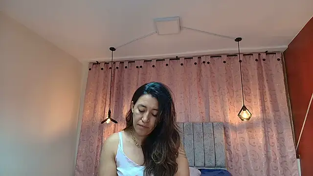 VioletaScott  online show from September 9, 2025, 4:50 pm