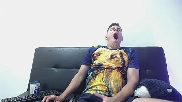 Snapshot of Brian_cx chatting on December 12, 2024, 7:37 pm Brian cx online show from December 12, 2024, 7:37 pm