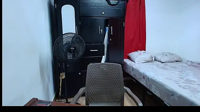 Snapshot of Brian_cx chatting on October 14, 2025, 5:14 pm Brian cx online show from October 14, 2025, 5:14 pm