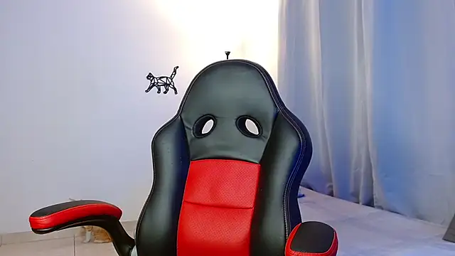 Snapshot of lous_g chatting on January 6, 2025, 2:26 am lous g online show from January 6, 2025, 2:26 am