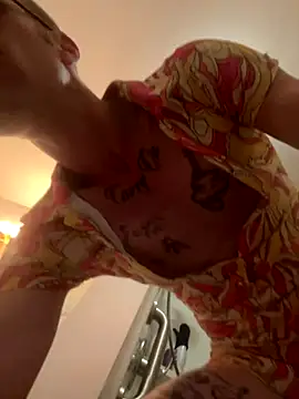 bentoverblonde online show from September 22, 2025, 5:59 pm