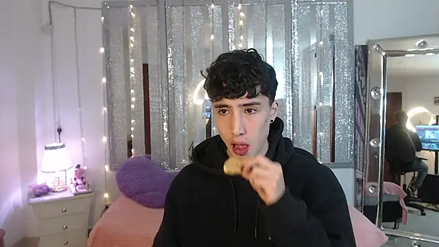 gojo satoru 18 online show from January 18, 2025, 12:26 pm