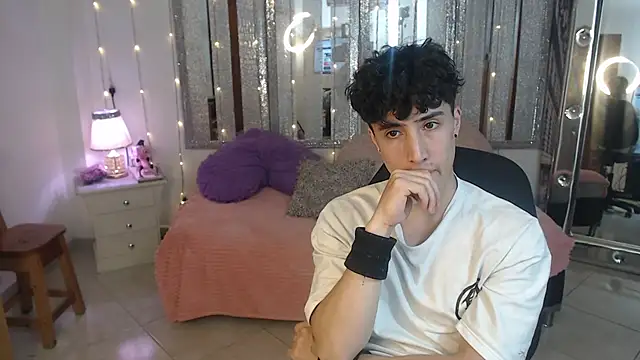 gojo satoru 18 online show from January 20, 2025, 6:32 pm