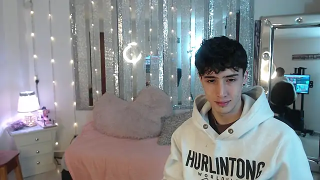 gojo satoru 18 online show from January 27, 2025, 11:43 am